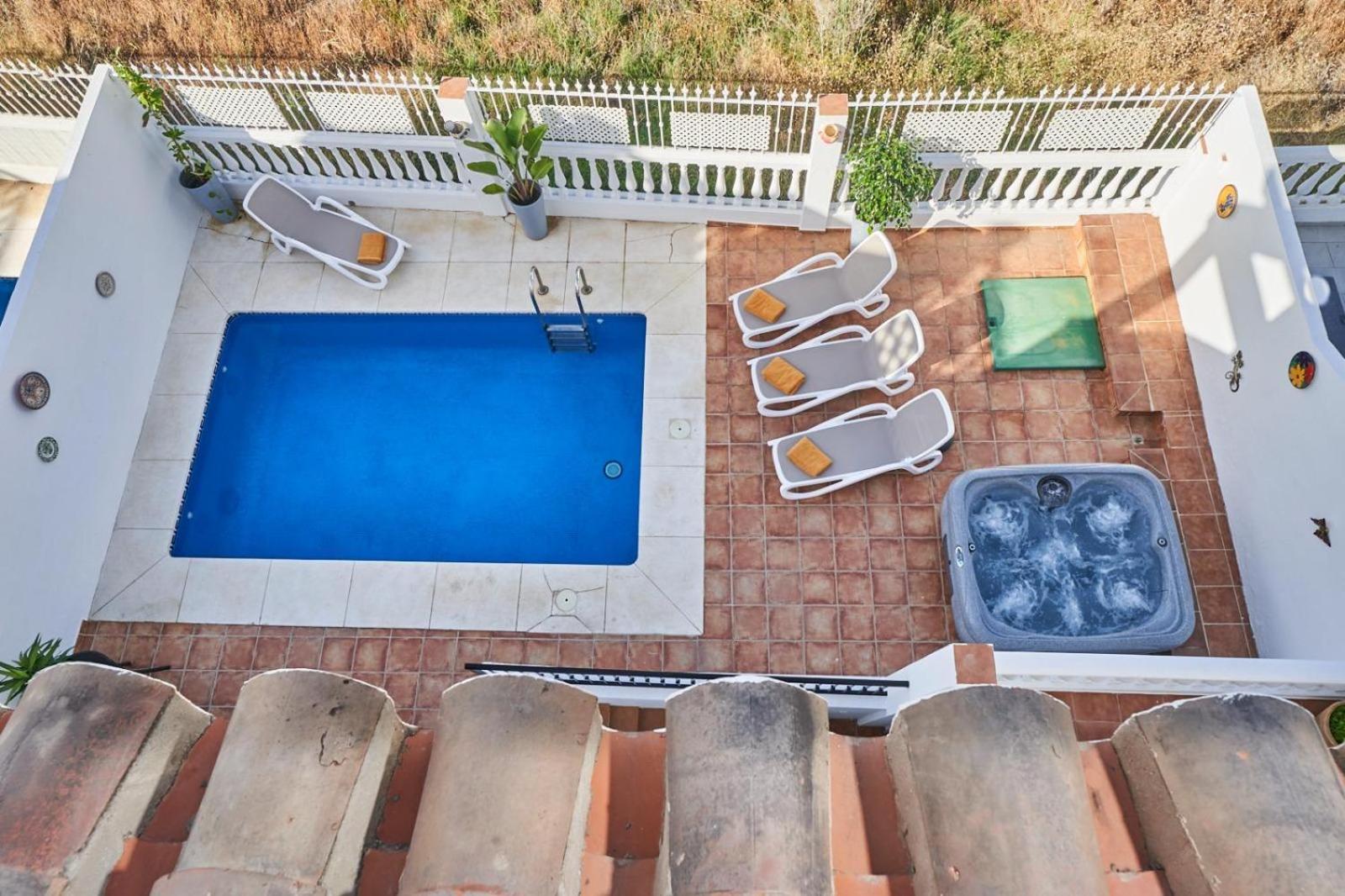 Villa Pura - Private Jacuzzi & Heated Pool Nerja Exterior photo