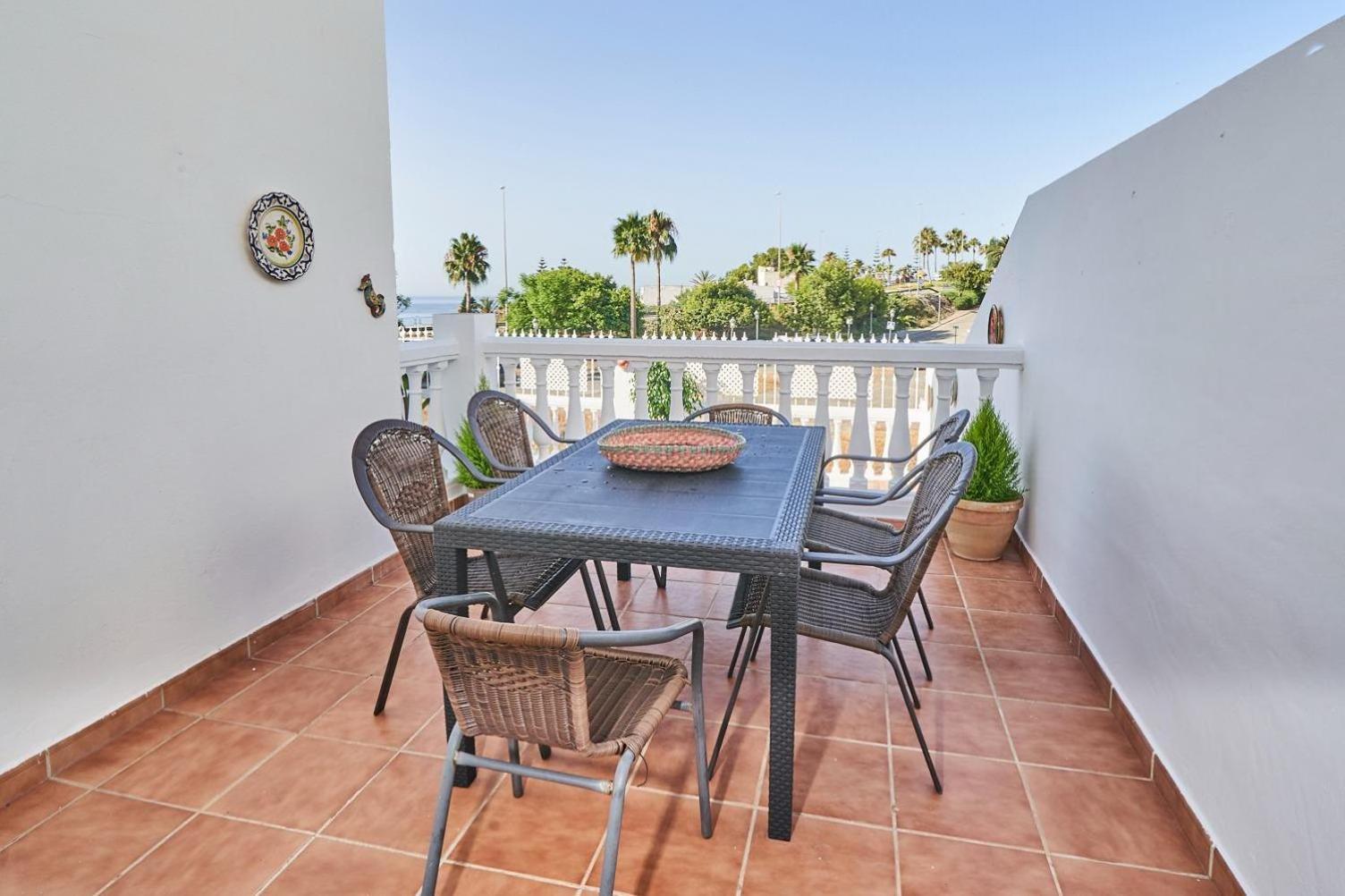 Villa Pura - Private Jacuzzi & Heated Pool Nerja Exterior photo