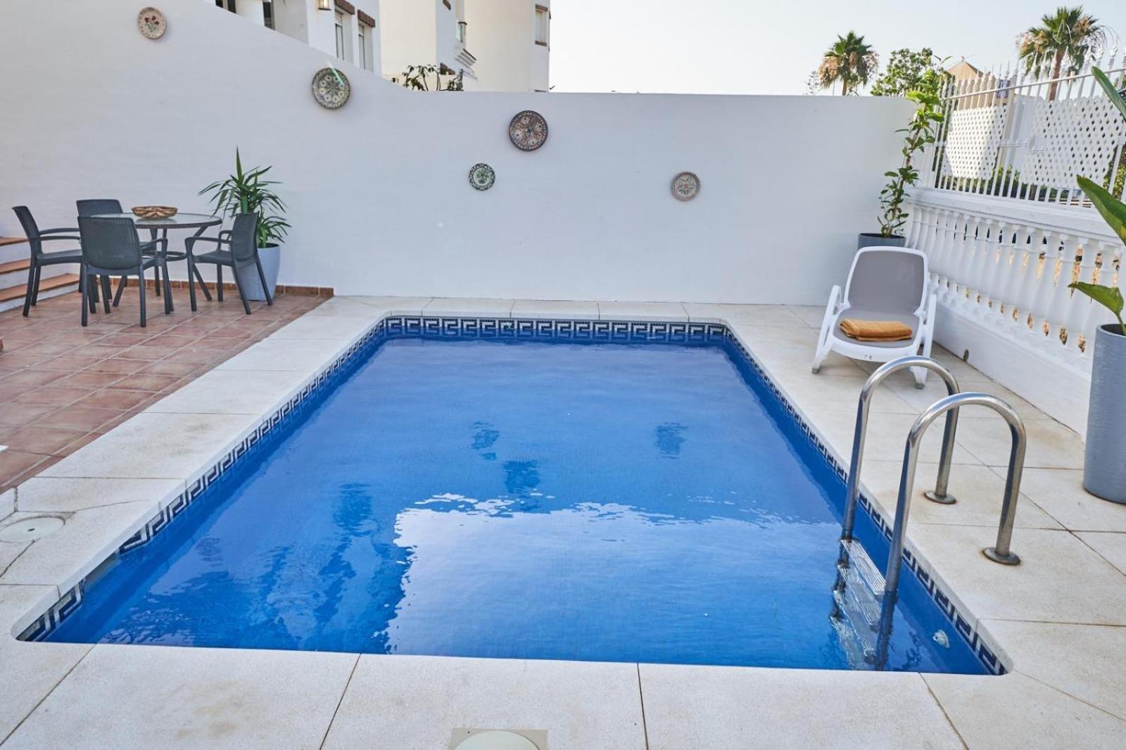Villa Pura - Private Jacuzzi & Heated Pool Nerja Exterior photo