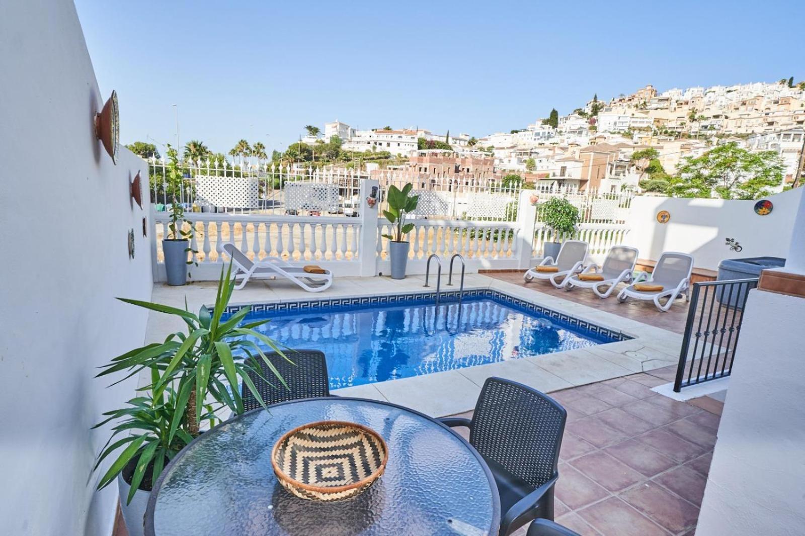 Villa Pura - Private Jacuzzi & Heated Pool Nerja Exterior photo